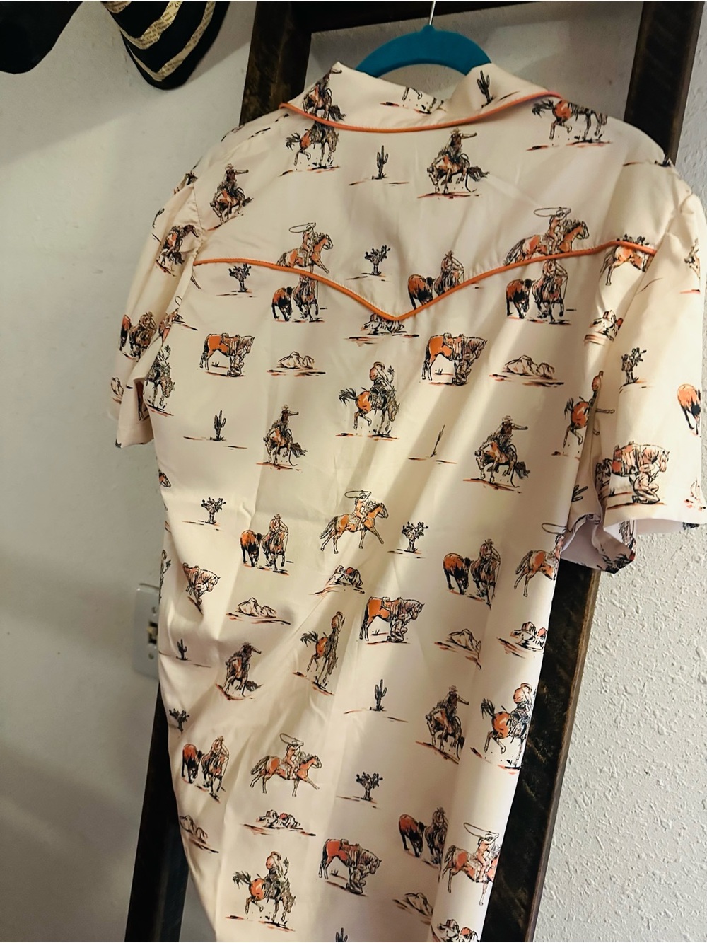 Howdy Hanny set,Western Print Button-Down Shirt - Cream with Orange Trim! - Picture 4 of 6